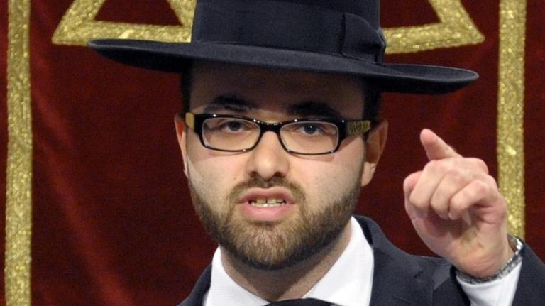 Der Rabbiner Moshe Baumel in der Synagoge der Israelitischen Religionsgemeinde zu Leipzig. Der Rabbiner Moshe Baumel in der Synagoge der Israelitischen Religionsgemeinde zu Leipzig.