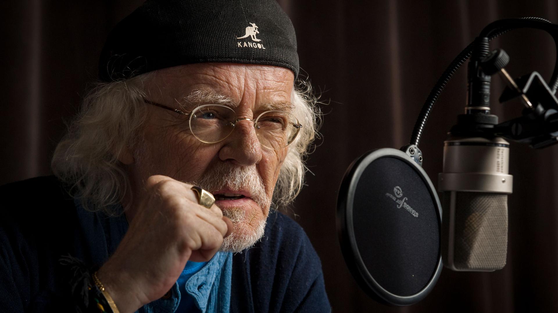 Uwe Müller in unserem Studio. Uwe Müller in unserem Studio.
