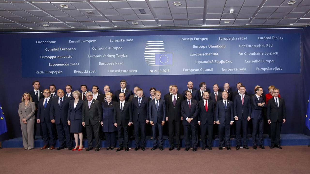 Die Teilnehmer des EU-Gipfels in Brüssel. Die Teilnehmer des EU-Gipfels in Brüssel.