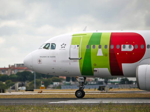 Airbus A320-214 der portugiesischen Fluggesellschaft TAP