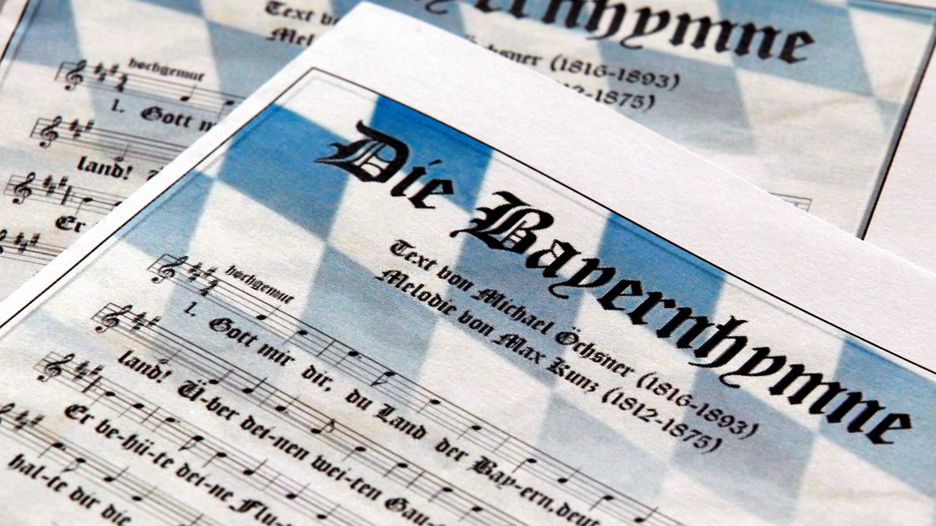 Blätter mit Text und Noten der Bayernhymne Blätter mit Text und Noten der Bayernhymne