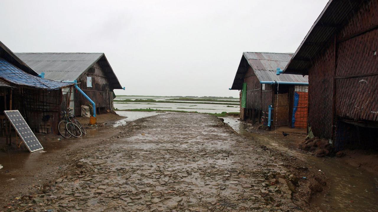 Ein Lager für Rohingya-Binnenflüchtlinge in Myanmar. Ein Lager für Rohingya-Binnenflüchtlinge in Myanmar.