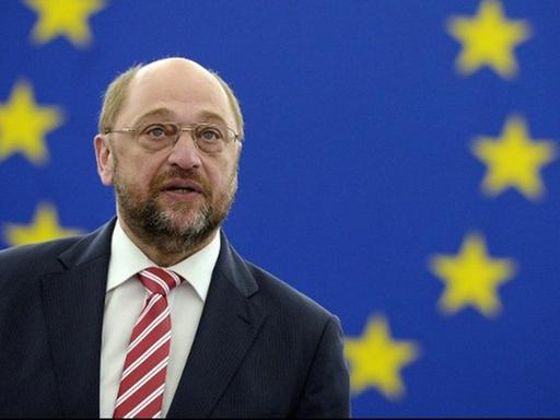 Der wieder gewählte EU-Parlamentspräsident Martin Schulz hält am 1.7.2014 nach seiner Wahl im Parlament in Straßburg eine Rede.