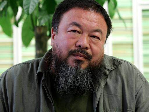 Ein Porträt von dem chinesischen Künstler Ai Weiwei