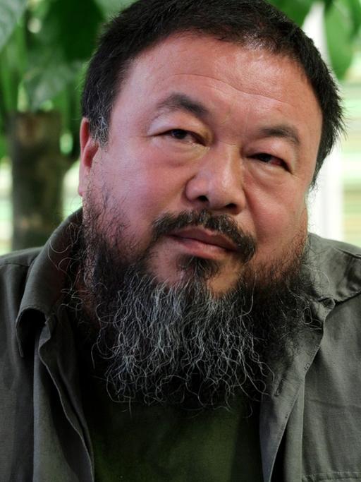 Ein Porträt von dem chinesischen Künstler Ai Weiwei
