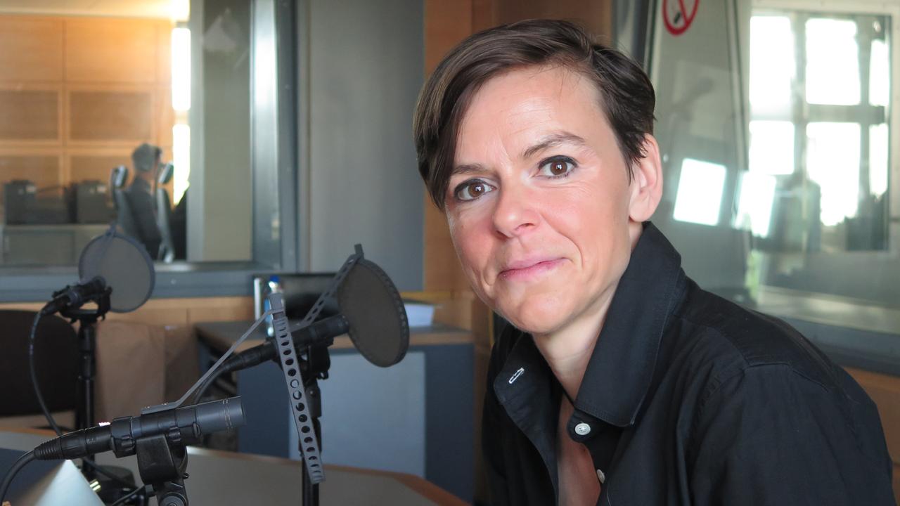 Die Autorin Antje Rávic Strubel bei uns im Studio von Deutschlandradio Kultur am 10. Mai 2016. Die Autorin Antje Rávic Strubel bei uns im Studio von Deutschlandradio Kultur am 10. Mai 2016.