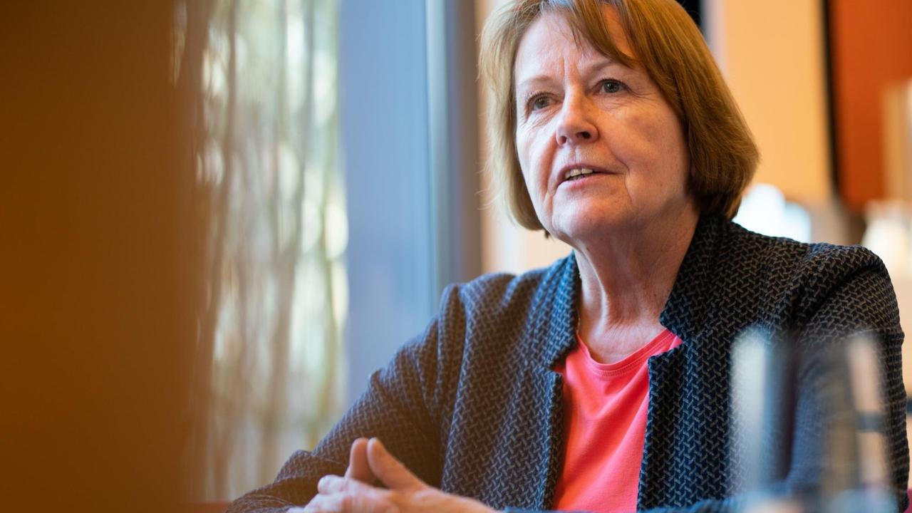 Porträt aus dem Jahr 2019 von Hannelore Ratzeburg, Vizepräsidentin des Deutschen Fußball-Bundes (DFB) für Frauen- und Mädchenfußball im DFB-Präsidium Porträt aus dem Jahr 2019 von Hannelore Ratzeburg, Vizepräsidentin des Deutschen Fußball-Bundes (DFB) für Frauen- und Mädchenfußball im DFB-Präsidium