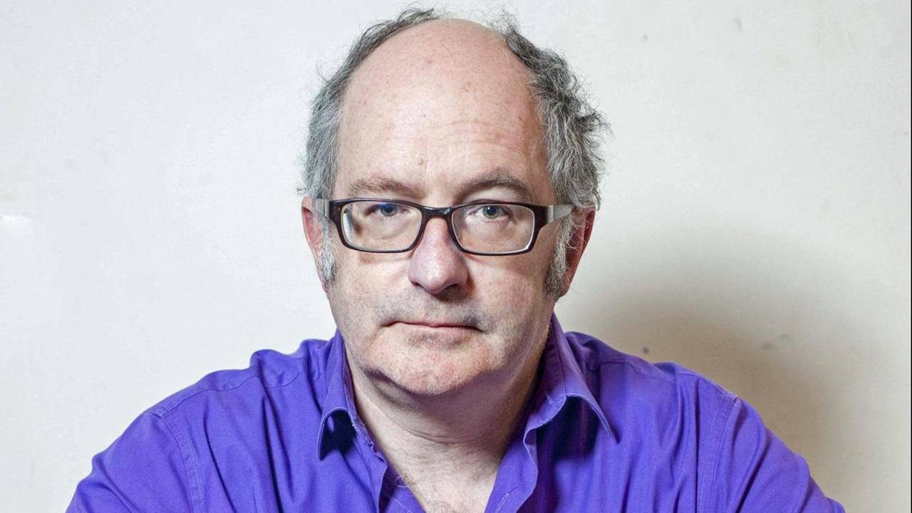 Der britische Schriftsteller und Journalist John Lanchester in London Der britische Schriftsteller und Journalist John Lanchester in London