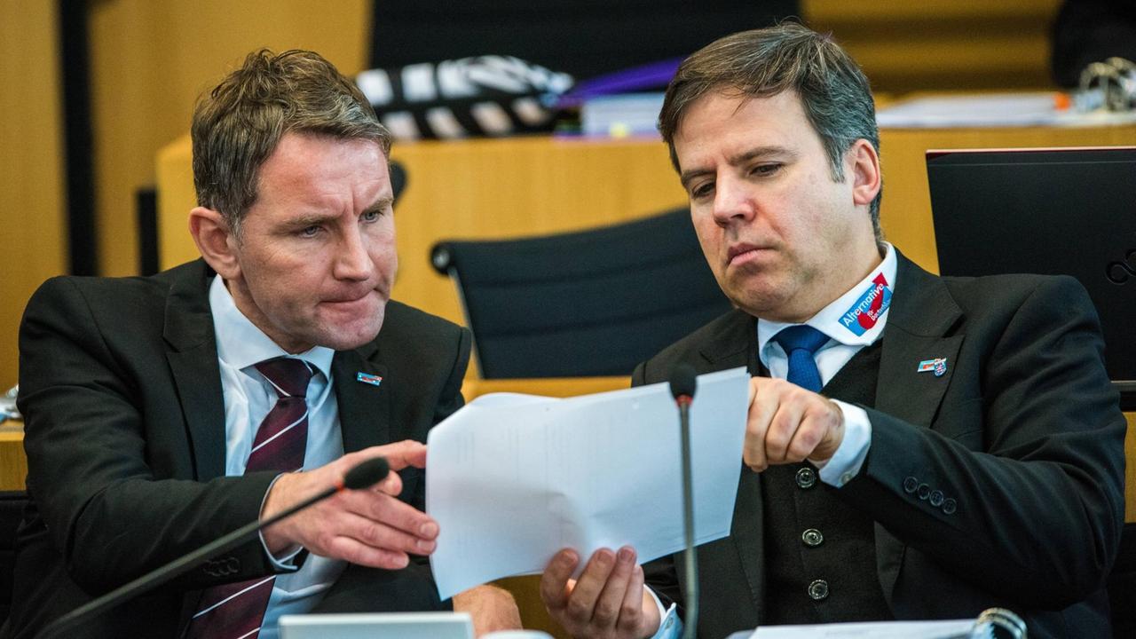 Erfurt , 250117 , Thüringer Landtag , 71. Plenarsitzung am Mittwoch, dem 25. Januar 2017 , Zur Lage der inneren Sicherheit in Thüringen, Stärkung der Sicherheitsbehörden im Freistaat Antrag der Fraktion der CDU Im Bild: Björn Höcke (44, AfD), AfD-Fraktionsvorsitzender im Thüringer Landtag und Olaf Kießling (39, AfD)
Erfurt Thuringia Landtag 71 Plenary session at Wednesday the 25 January 2017 to Situation the Interior Security in Thuringia Strengthening the Security authorities in Free State Request the Group the CDU in Picture Björn Höcke 44 AFD AFD Group Chairman in Thuringia Landtag and Olaf Kiessling 39 AFD Erfurt , 250117 , Thüringer Landtag , 71. Plenarsitzung am Mittwoch, dem 25. Januar 2017 , Zur Lage der inneren Sicherheit in Thüringen, Stärkung der Sicherheitsbehörden im Freistaat Antrag der Fraktion der CDU Im Bild: Björn Höcke (44, AfD), AfD-Fraktionsvorsitzender im Thüringer Landtag und Olaf Kießling (39, AfD)
Erfurt Thuringia Landtag 71 Plenary session at Wednesday the 25 January 2017 to Situation the Interior Security in Thuringia Strengthening the Security authorities in Free State Request the Group the CDU in Picture Björn Höcke 44 AFD AFD Group Chairman in Thuringia Landtag and Olaf Kiessling 39 AFD