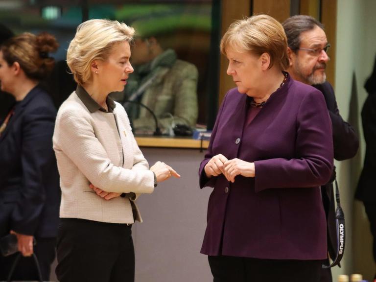 Die Präsidentin der EU-Kommission, Ursula von der Leyen, und Bundeskanzlerin Angela Merkel.