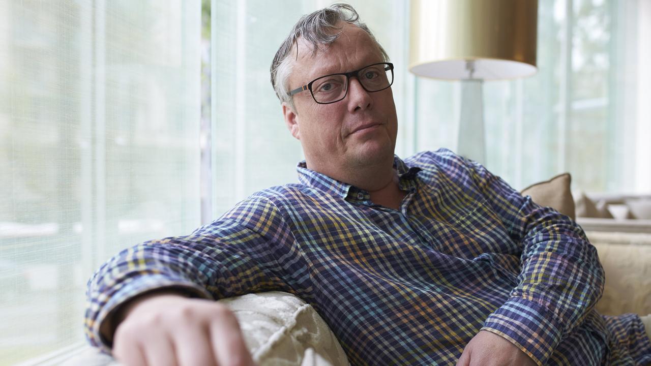 Jonas Jonasson posiert im April 2016. Jonas Jonasson posiert im April 2016.