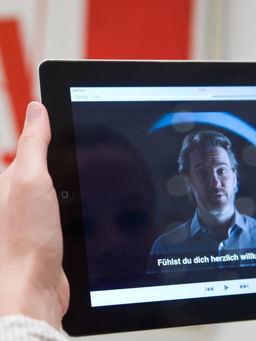 "Dein Audioguide" hat der Künstler Olafur Eliasson für die Kunstsammlung in Düsseldorf entworfen