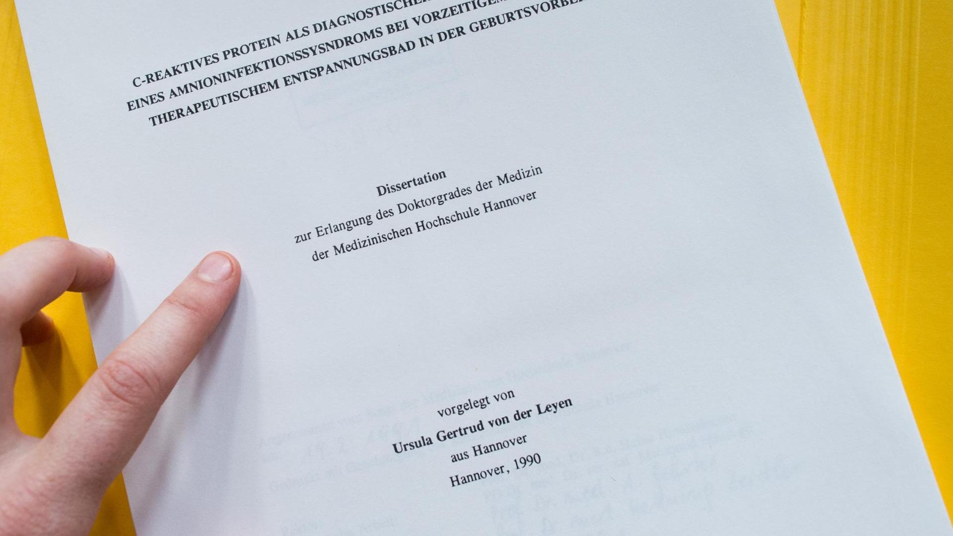 Die Dissertation von Bundesverteidigungsministerin Ursula von der Leyen (CDU) Die Dissertation von Bundesverteidigungsministerin Ursula von der Leyen (CDU)