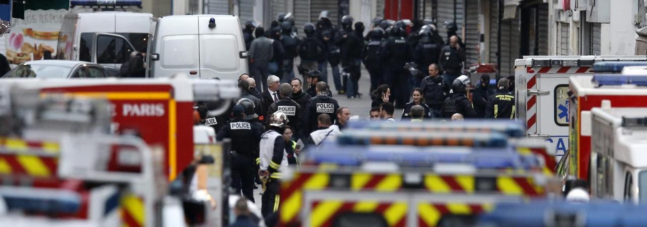 Großeinsatz der Polizei in Saint-Denis Großeinsatz der Polizei in Saint-Denis