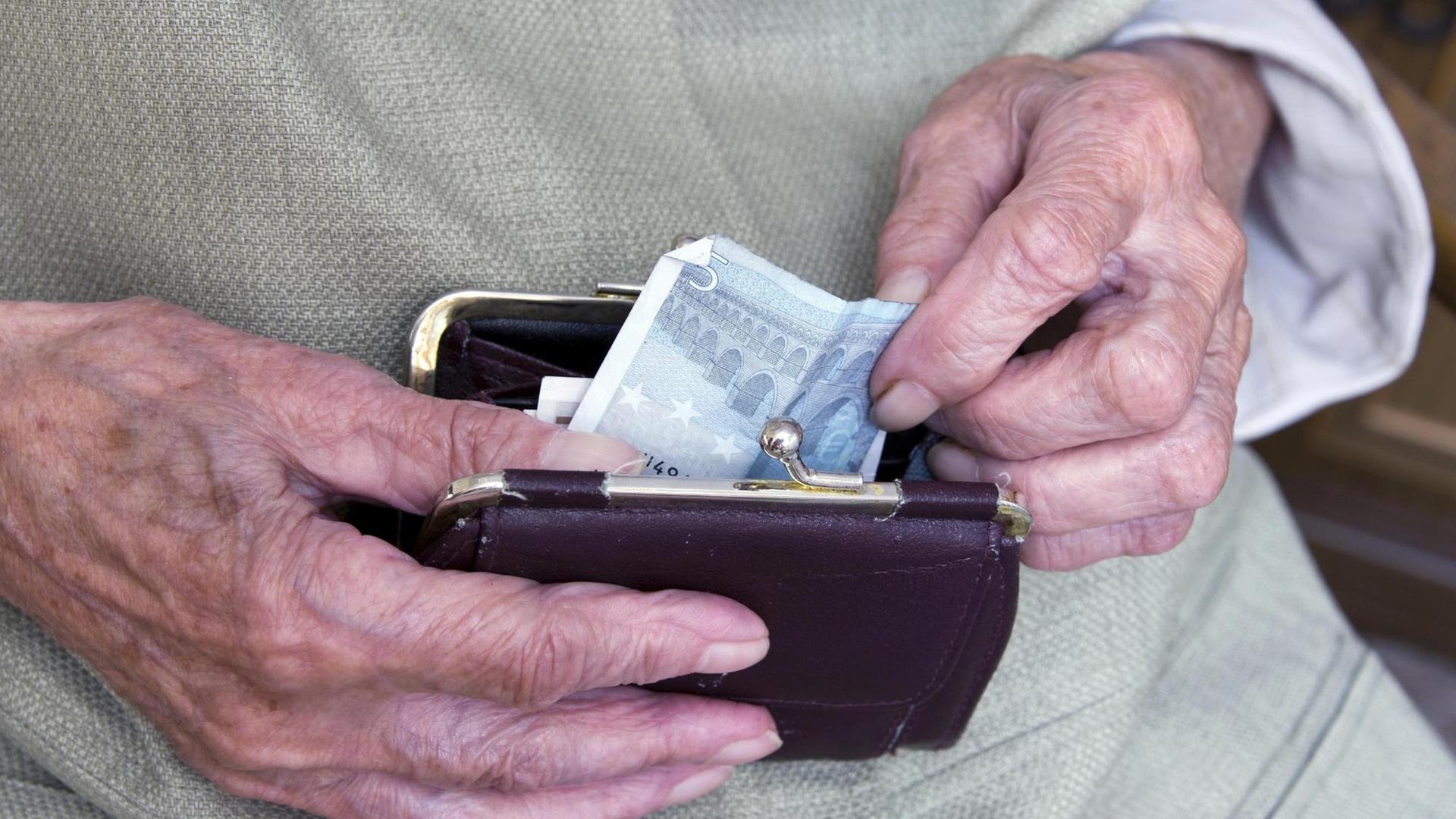 Altersarmut - Gut ein Viertel der Rentnerinnen un Rentner haben netto weniger als 1.000 Euro pro Monat