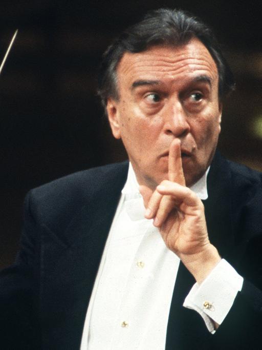 Der Dirigent Claudio Abbado