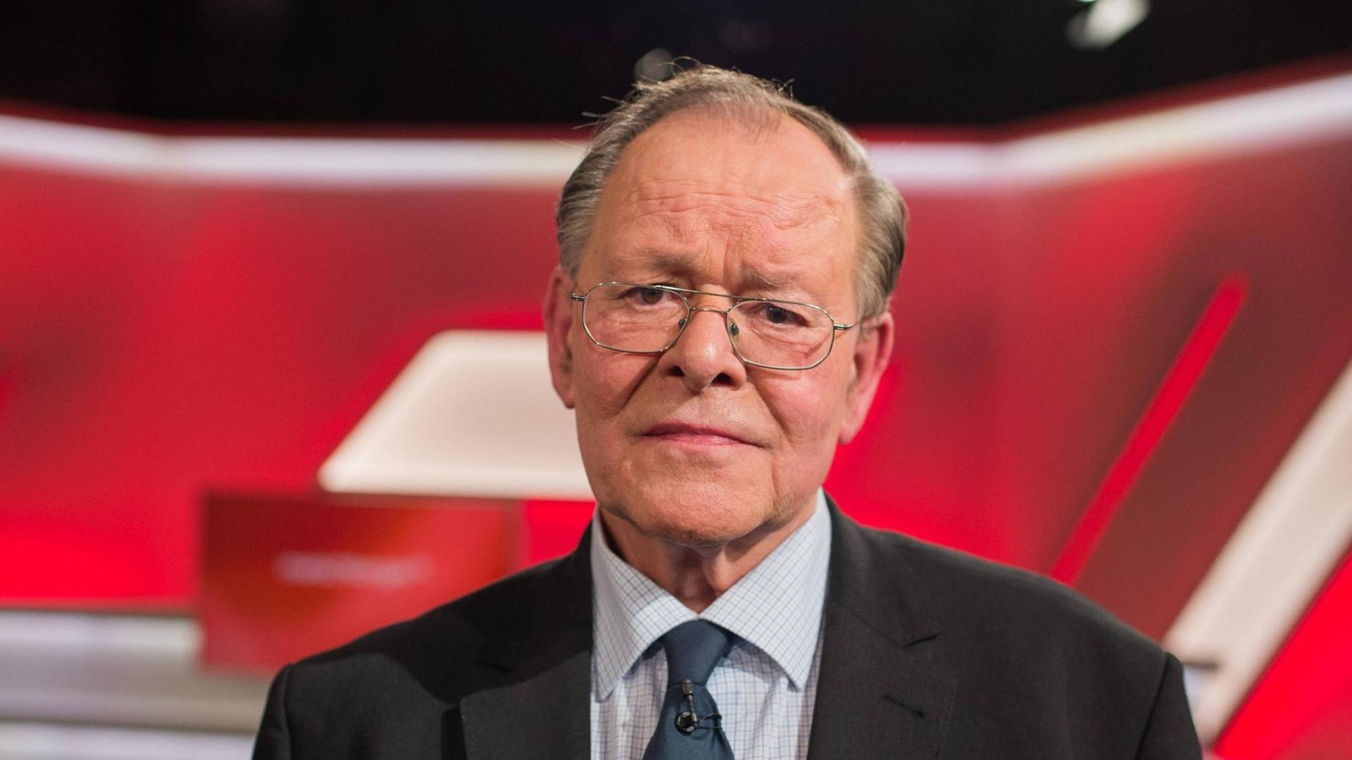 Der SPD-Politiker Rudolf Dreßler am 14.02.2018 im Berliner Studio der Sendung "Maischberger" Der SPD-Politiker Rudolf Dreßler am 14.02.2018 im Berliner Studio der Sendung "Maischberger"