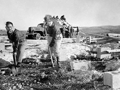 Bau eines Kibbuz in West-Galiläa, 13.2.1949 Bau eines Kibbuz in West-Galiläa, 13.2.1949