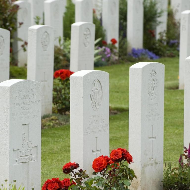 Britischer Soldatenfriedhof in Bayeux, Normandie.