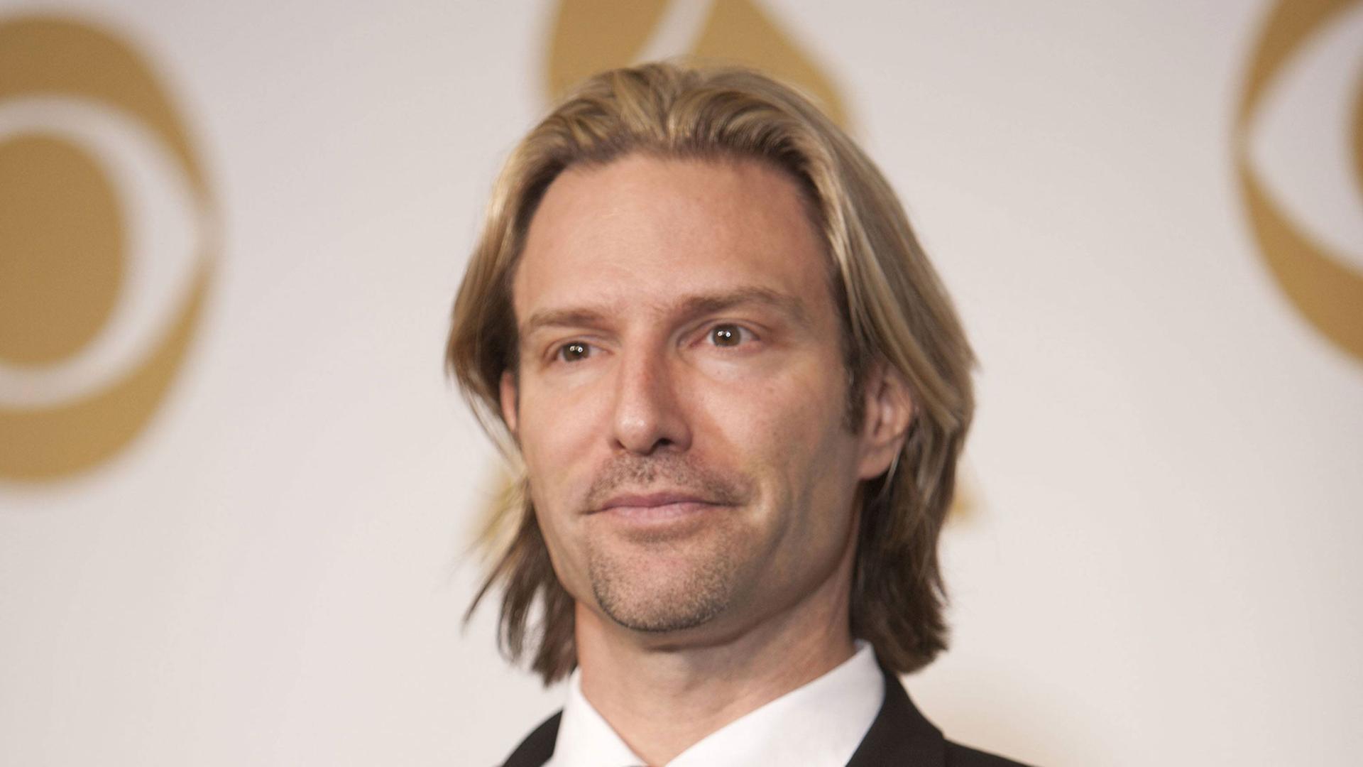 Der Komponist und Dirigent Eric Whitacre in Los Angeles im Jahr 2012. Der Komponist und Dirigent Eric Whitacre in Los Angeles im Jahr 2012.
