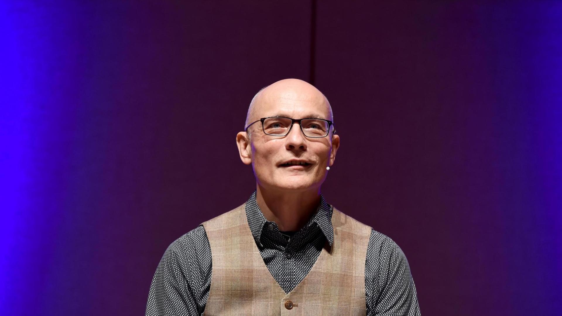 Der Übersetzer, Autor und Musiker Frank Heibert auf der Lit.Cologne 2015 Der Übersetzer, Autor und Musiker Frank Heibert auf der Lit.Cologne 2015