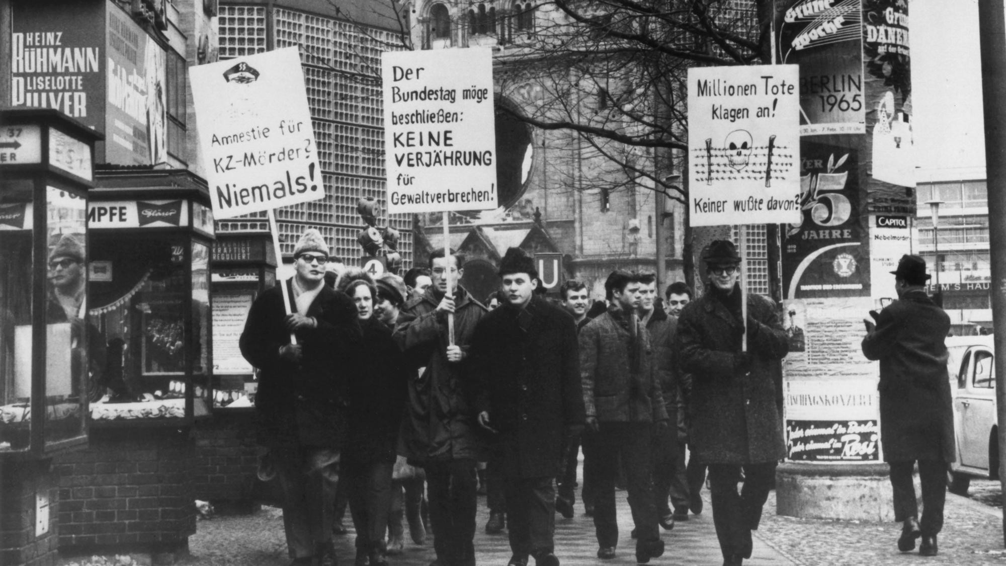 Vor 50 Jahren Im Bundestag - Als Die Verjährung Für Völkermord ...