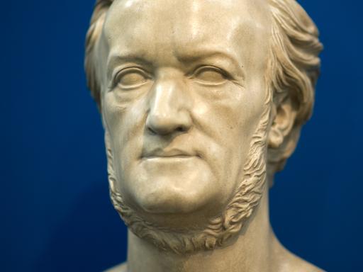 Ansicht einer Büste von Richard Wagner