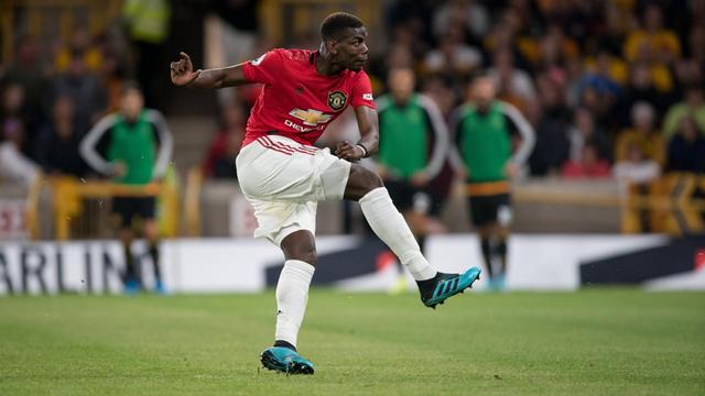 Das Foto zeigt Paul Pogba von Manchester United. Er verschießt einen Elfmeter gegen die Wolverhampton Wanderers.