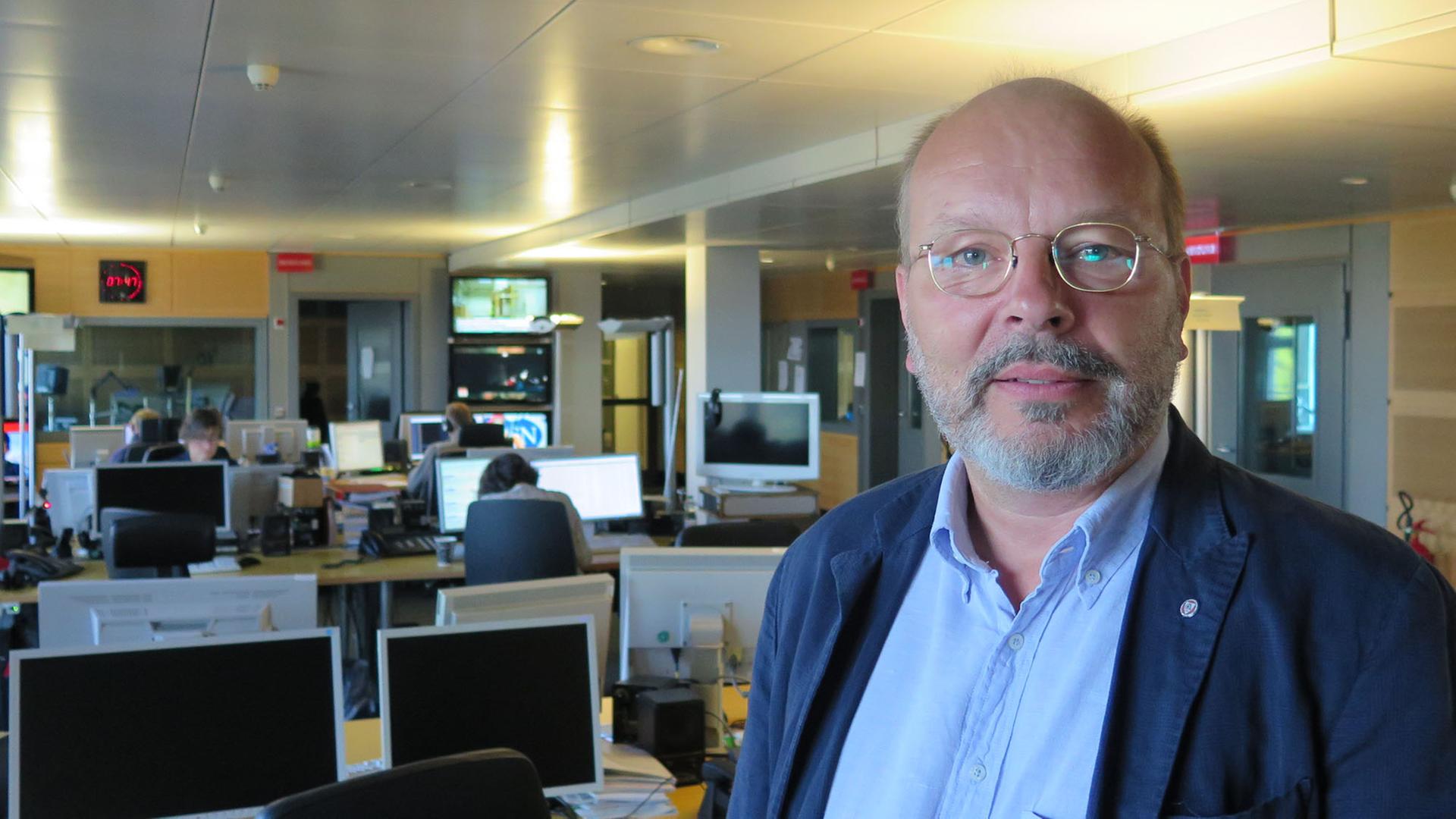 Prof. Dr. Stefan Gosepath Prof. Dr. Stefan Gosepath