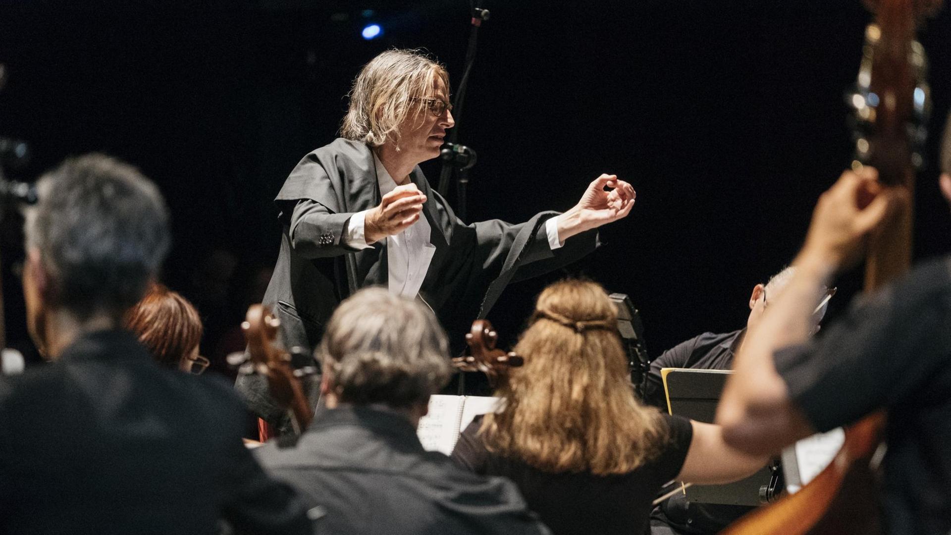 Christian von Borries, „Land der Musik“ – ein Neujahrskonzert, 2018 Christian von Borries, „Land der Musik“ – ein Neujahrskonzert, 2018