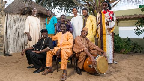 Das Orchestra Baobab wurde 1970 von dem Saxofonisten Baro N'Diaye in Dakar gegründet. Es ist noch immer aktiv - und stilprägend.