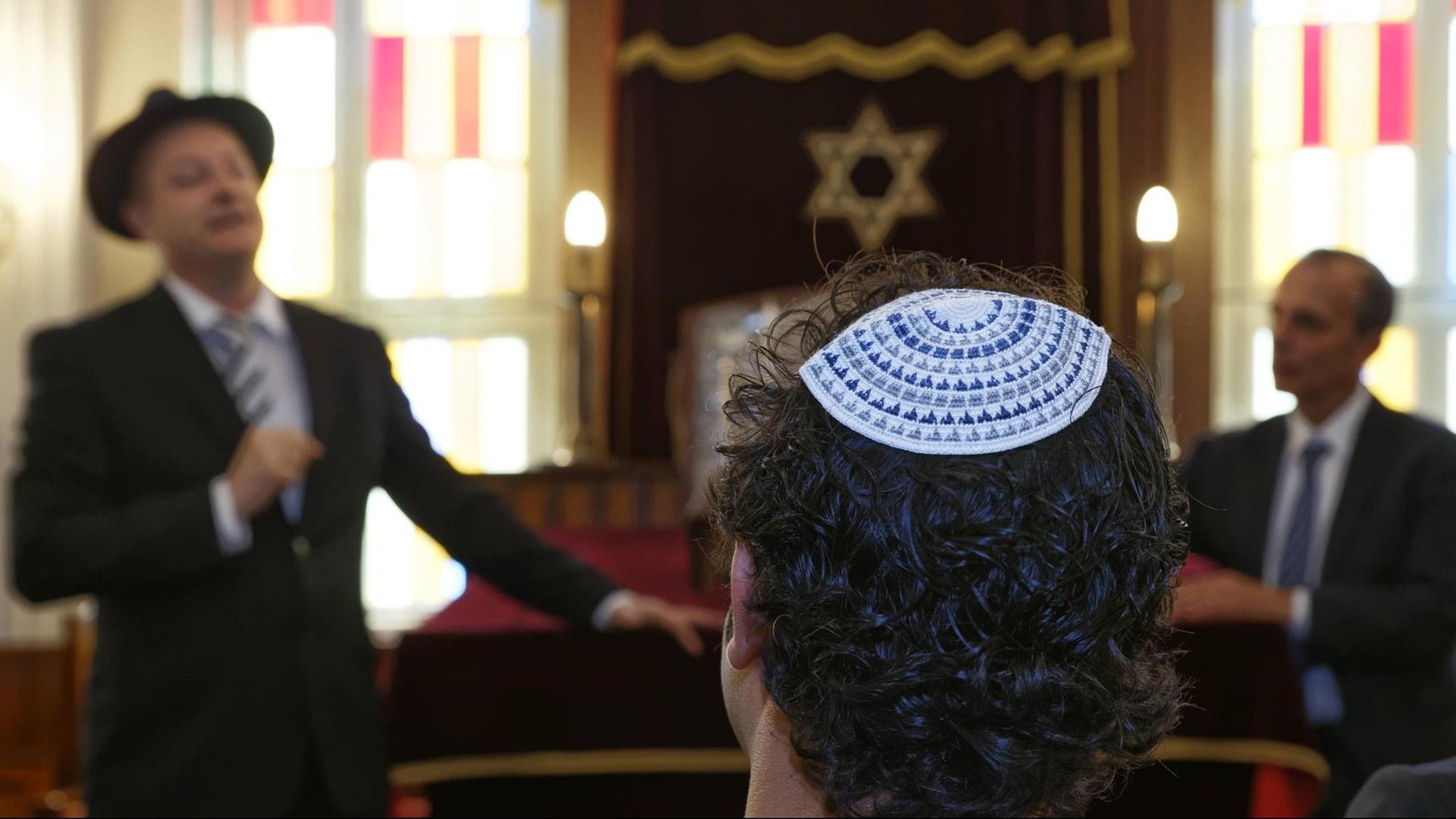 Leider liegt für dieses Bild keine Bildbeschreibung vor Leider liegt für dieses Bild keine Bildbeschreibung vor