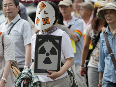 Atomkraft-Gegner demonstrieren im japanischen Osaka Atomkraft-Gegner demonstrieren im japanischen Osaka