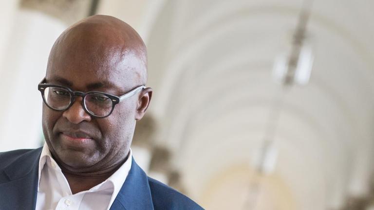 Der Schriftsteller Achille Mbembe Der Schriftsteller Achille Mbembe