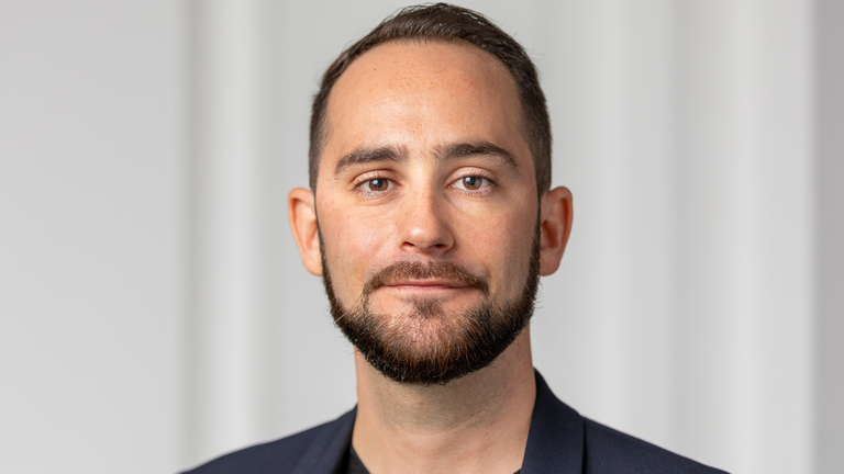 Philipp Staab hat eine Professur für die Soziologie der Zukunft der Arbeit an der Humboldt-Universität zu Berlin. Er ist Autor des Buches "Digitaler Kapitalismus. Markt und Herrschaft in der Ökonomie der Unknappheit" (2019) Philipp Staab hat eine Professur für die Soziologie der Zukunft der Arbeit an der Humboldt-Universität zu Berlin. Er ist Autor des Buches "Digitaler Kapitalismus. Markt und Herrschaft in der Ökonomie der Unknappheit" (2019)