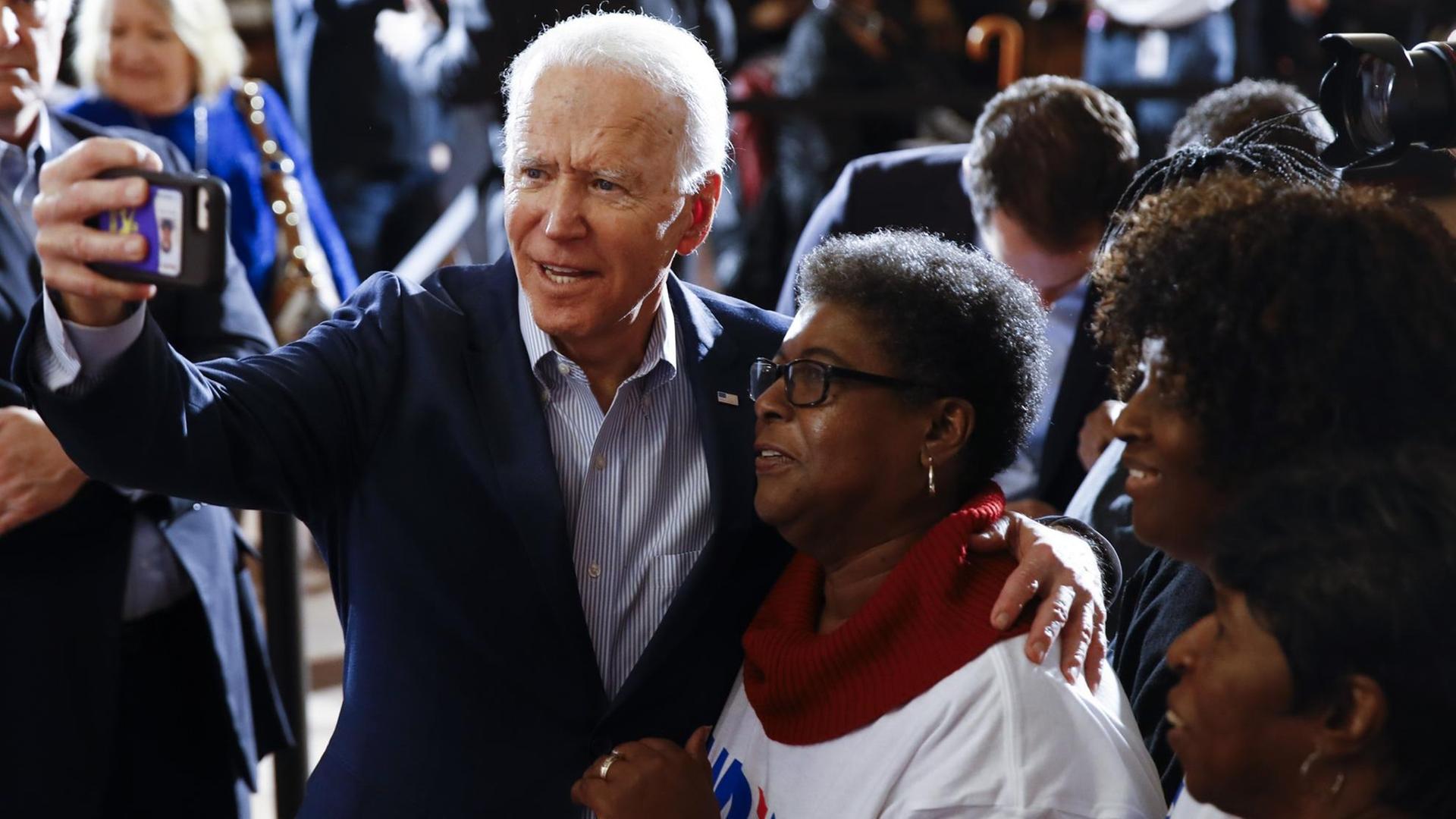 Der US-Demokrat Joe Biden während einer Wahlveranstaltung in Charleston im Februar 2020. Der US-Demokrat Joe Biden während einer Wahlveranstaltung in Charleston im Februar 2020.
