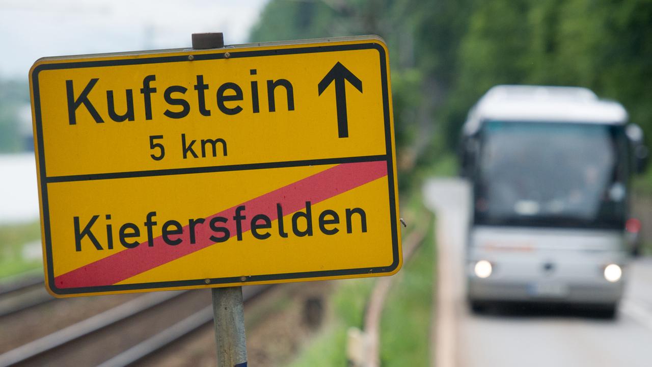 Verkehr im Inntal zwischen Kiefersfelden und Kufstein Verkehr im Inntal zwischen Kiefersfelden und Kufstein