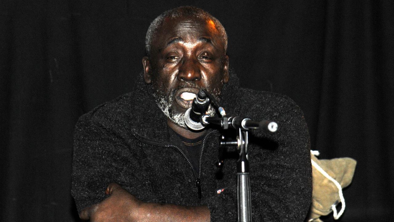 Gilbert Diop, Musiker, Sänger und Geschichtenerzähler Gilbert Diop, Musiker, Sänger und Geschichtenerzähler