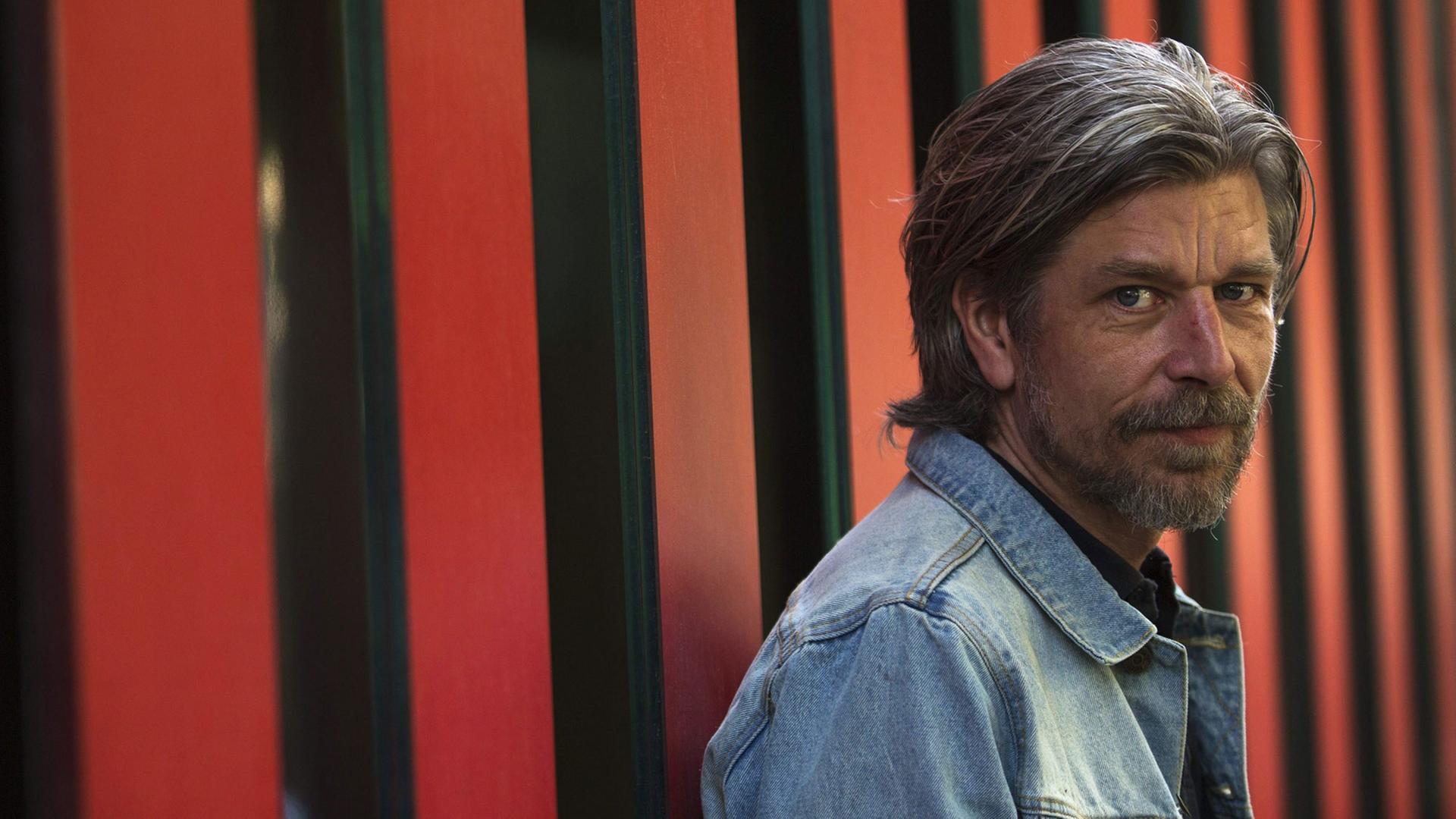 Der norwegische Schriftsteller Karl Ove Knausgard, aufgenommen am 28.4.2014 in Barcelona Der norwegische Schriftsteller Karl Ove Knausgard, aufgenommen am 28.4.2014 in Barcelona