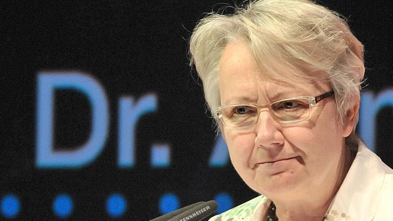 Bildungsministerin Annette Schavan (CDU) hat ihre Doktorarbeit vor 30 Jahren verfasst.