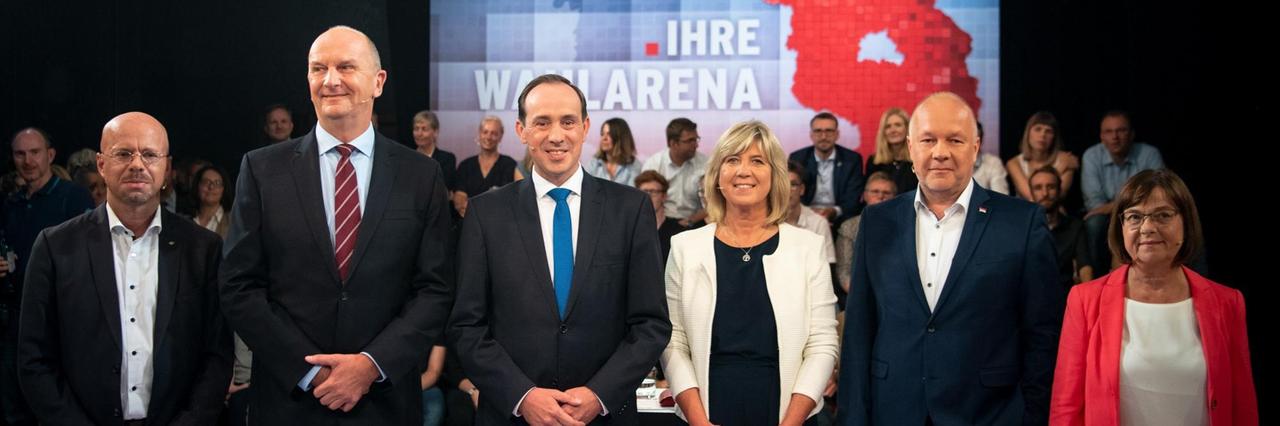 Die Spitzenkandidaten in Brandenburg (von links nach rechts: Andreas Kalbitz (AfD), Dietmar Woidke (SPD), Ingo Senftleben (CDU), Kathrin Dannenberg (Die Linke), Hans-Peter Goetz (FDP) und Ursula Nonnemacher (Grüne). Die Spitzenkandidaten in Brandenburg (von links nach rechts: Andreas Kalbitz (AfD), Dietmar Woidke (SPD), Ingo Senftleben (CDU), Kathrin Dannenberg (Die Linke), Hans-Peter Goetz (FDP) und Ursula Nonnemacher (Grüne).