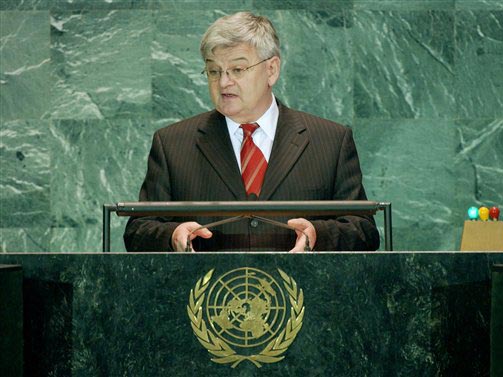 Außenminister Joschka Fischer vor der UNO-Vollversammlung Außenminister Joschka Fischer vor der UNO-Vollversammlung