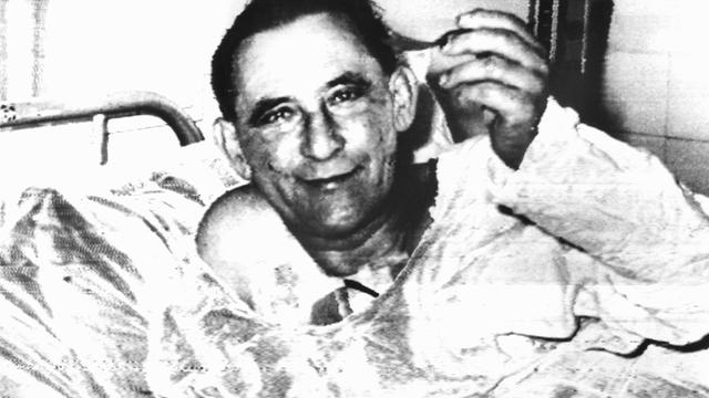 Louis Washkansky war 1967 der erste Mensch, dem ein Herz verpflanzt wurde.