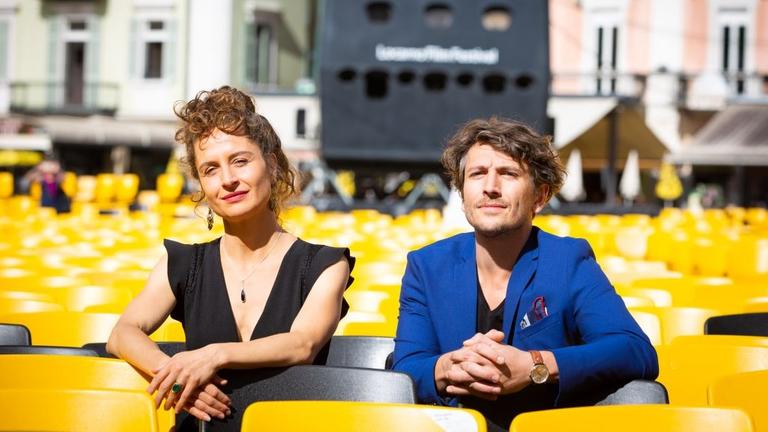 Die Regisseurin Elke Margarete Lehrenkrauss und der Kameramann Christoph Rohrscheidt beim Filmfest in Locarno. Die Regisseurin Elke Margarete Lehrenkrauss und der Kameramann Christoph Rohrscheidt beim Filmfest in Locarno.