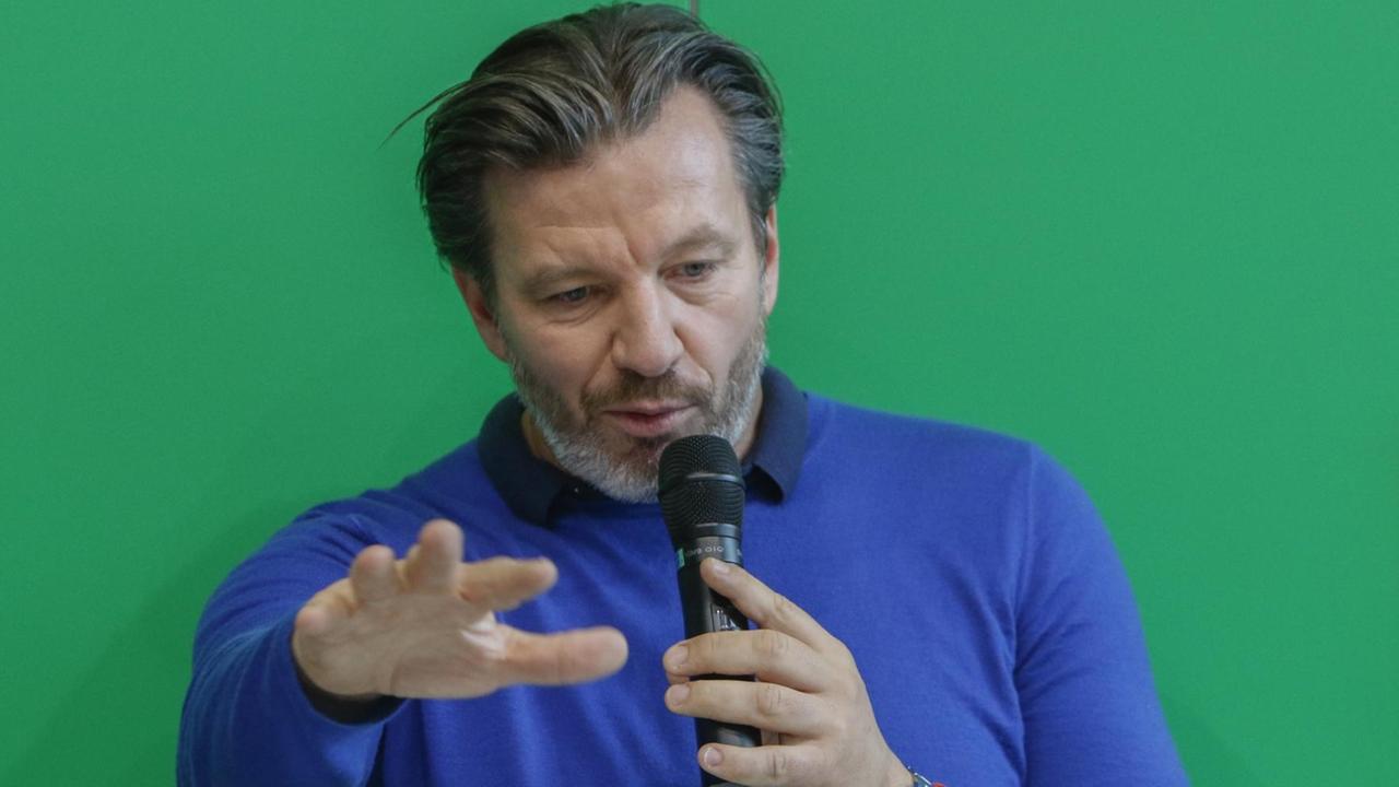 Der Extremschwimmer André Wiersig stellt auf der Frankfurter Buchmesse sein Buch vor Der Extremschwimmer André Wiersig stellt auf der Frankfurter Buchmesse sein Buch vor