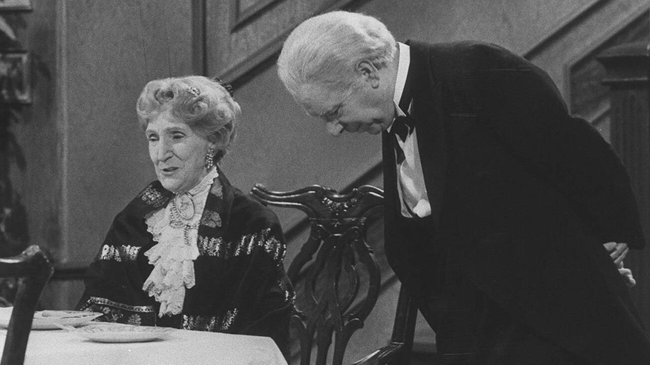 "The same procedure as every year" - ein Ausschnitt aus dem Film "Dinner for One". "The same procedure as every year" - ein Ausschnitt aus dem Film "Dinner for One".