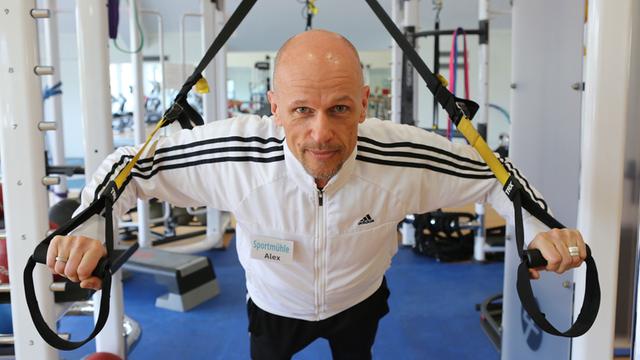 Alexander Mier, Leiter des Fitnessstudios Sportmühle in Hilden bei Düsseldorf