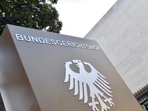 Der Bundesgerichtshof prüft ob das Einbetten fremder Videos auf der eigenen Internetseite eine Verletzung des Urheberrechtes darstellt.