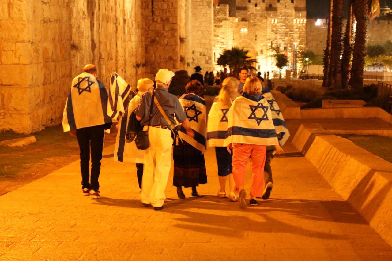 Menschen in Israel feiern den 70. Jahrestag der Staatsgründung Menschen in Israel feiern den 70. Jahrestag der Staatsgründung