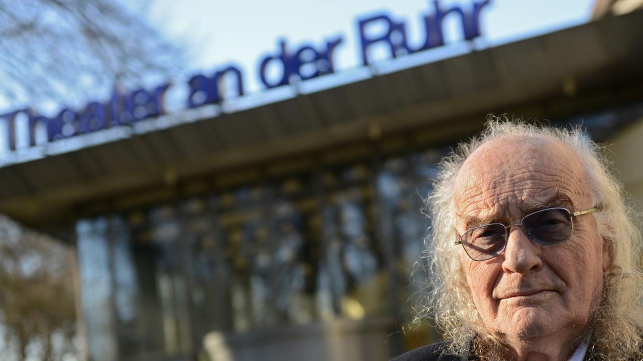 Roberto Ciulli, Theaterregisseur, Gründer und Künstlerischer Leiter des Theater an der Ruhr in Mülheim an der Ruhr. Roberto Ciulli, Theaterregisseur, Gründer und Künstlerischer Leiter des Theater an der Ruhr in Mülheim an der Ruhr.